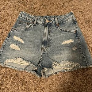 h&m size 4 ripped denim shorts